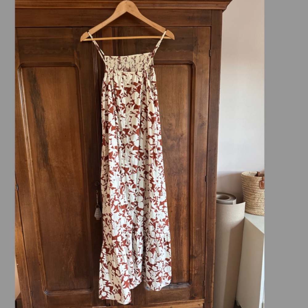 Universal Thread Women's Sleeveless Tiered Dress - Brown Floral‎ - M